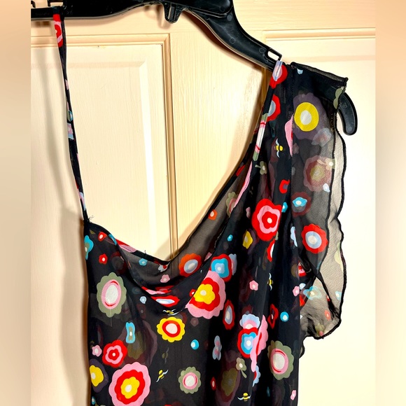 Sheer akihe deki nimula nightie with ruffle down one side - Picture 3 of 5